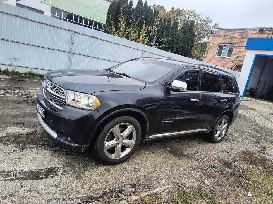 Продам авто Додж дюранго