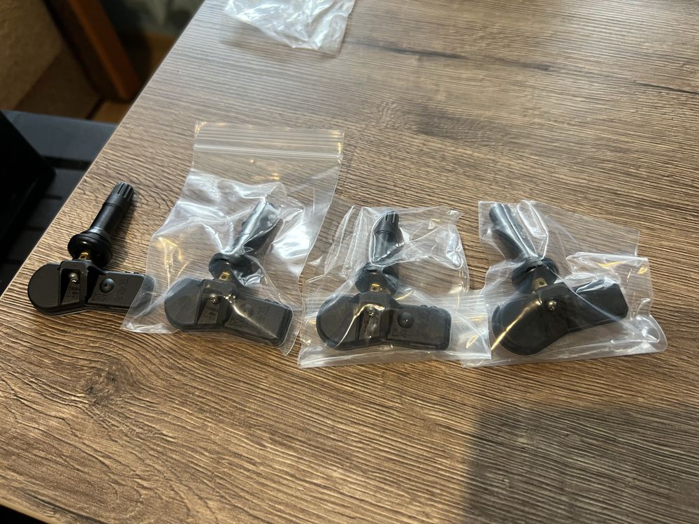 Czujniki ciśnienia opon powietrza Hyundai KIA TPMS Nowe^ 52933-C1100