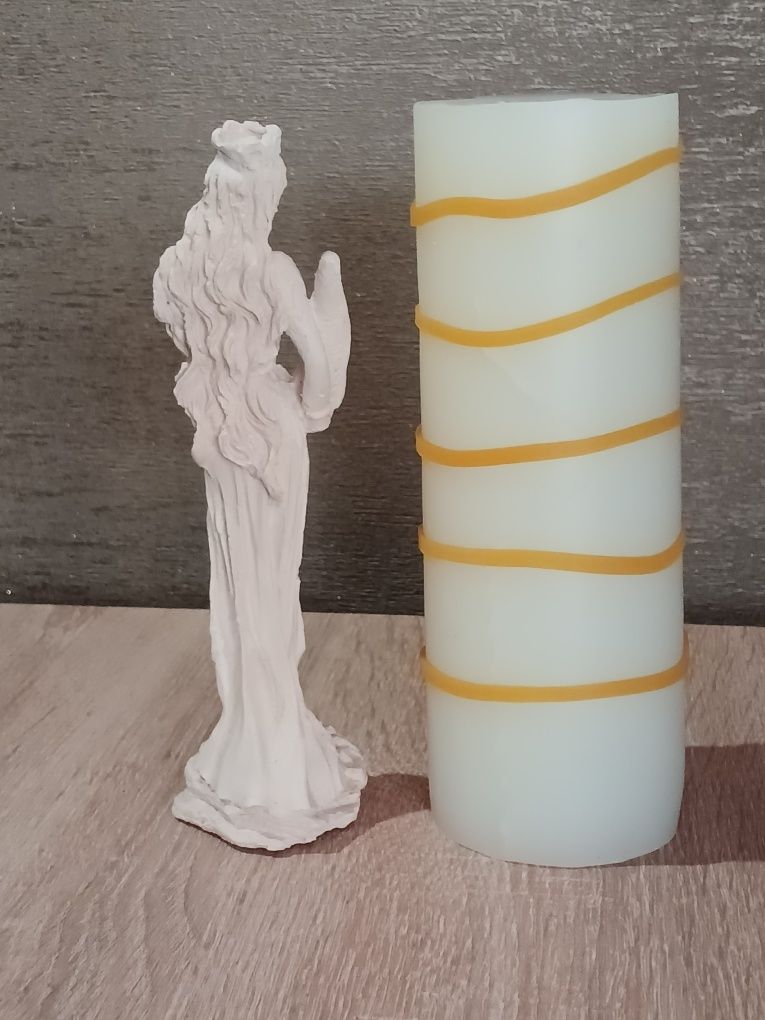 Форма для виготовлення свічок, статуеток