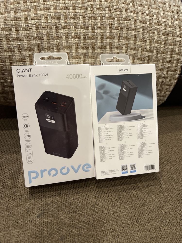 Білі та чорні Proove Power Bank для ноутбука та для телефона 100 ват