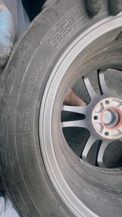 Sprzedam felgi 16 cali 5x114,3 z oponami wielosezonowymi