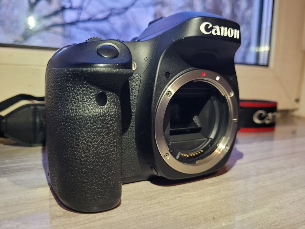 Canon 80d 20тис аксесуари+ обєктиви