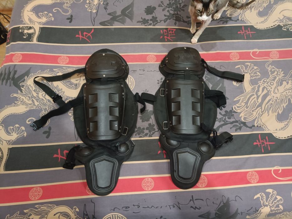 Защита колен, голени, голеностопа