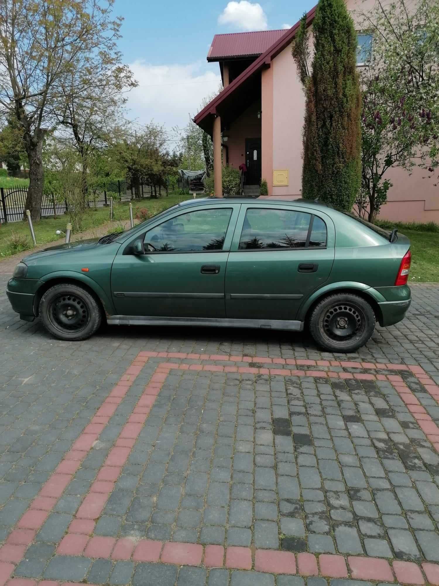 Sprzedam Opel Astra 1.6 benzyna + gaz .