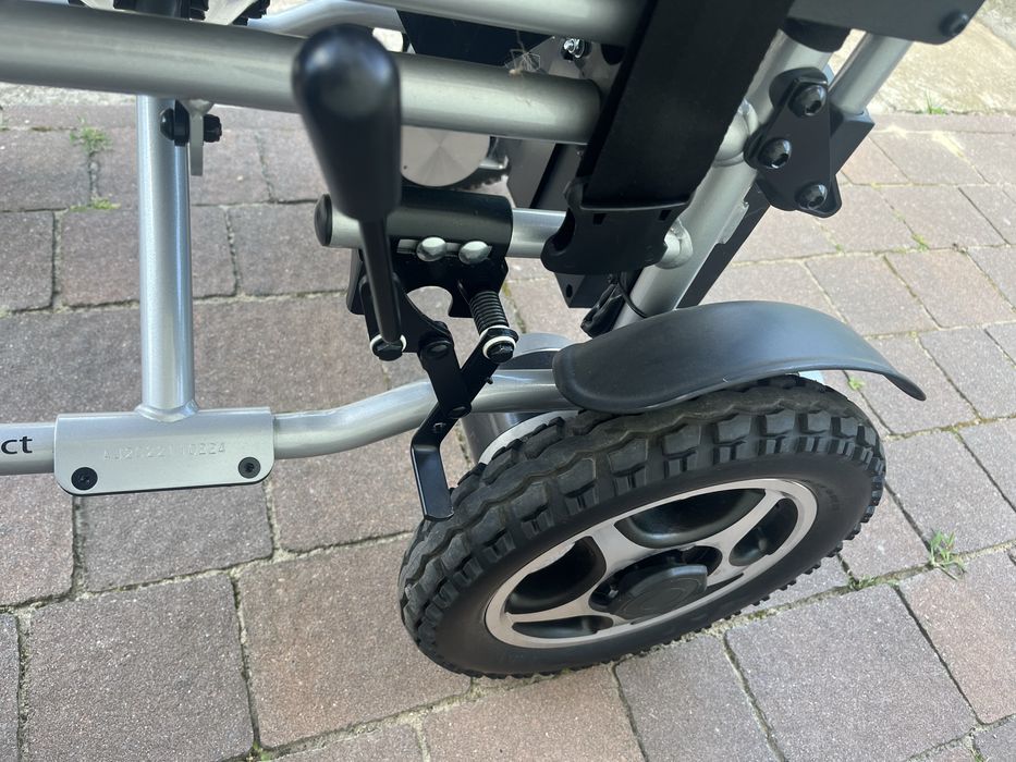 Wózek inwalidzki elektryczny