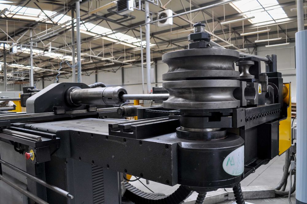 Giętarka CNC Provar 5-90 U-D – użyteczna długość robocza 4500 mm