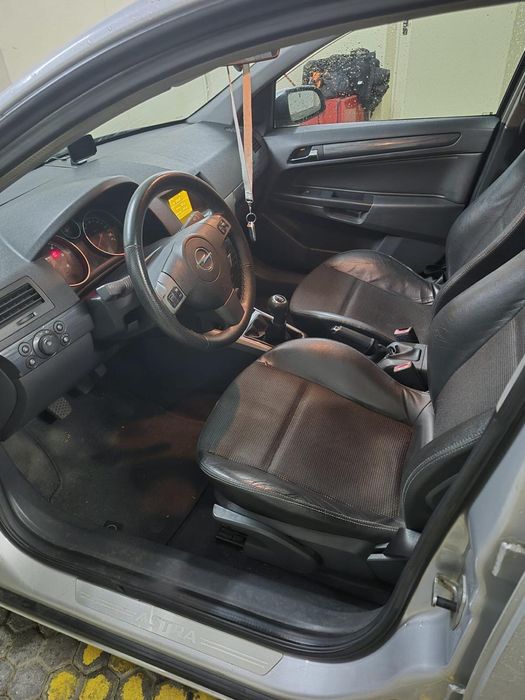 Opel Astra Caravan 2005 – Diesel Manual, Motor com 1 Ano de Garantia