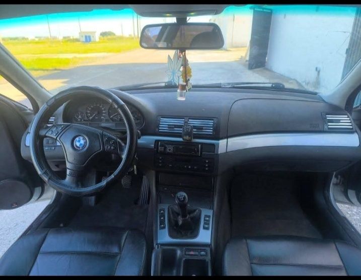 Vendo BMW 320 E46
