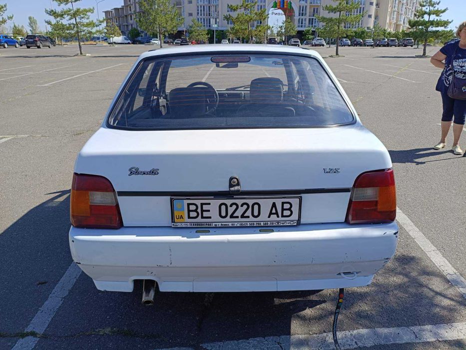 Продається автомобіль заз 1103 Slavuta.Гаражне зберігання.