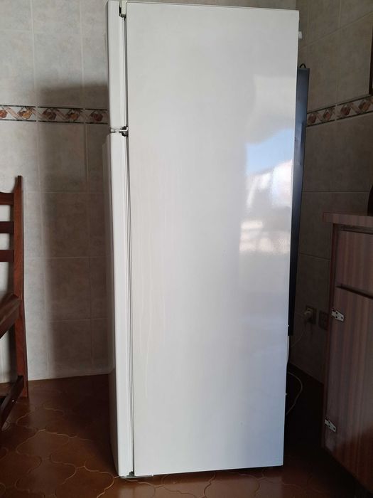 Frigorífico Indesit