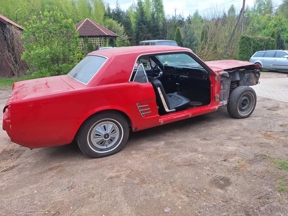 Ford Mustang 3.3 coupe 1966 r. klasyk do renowacji.
