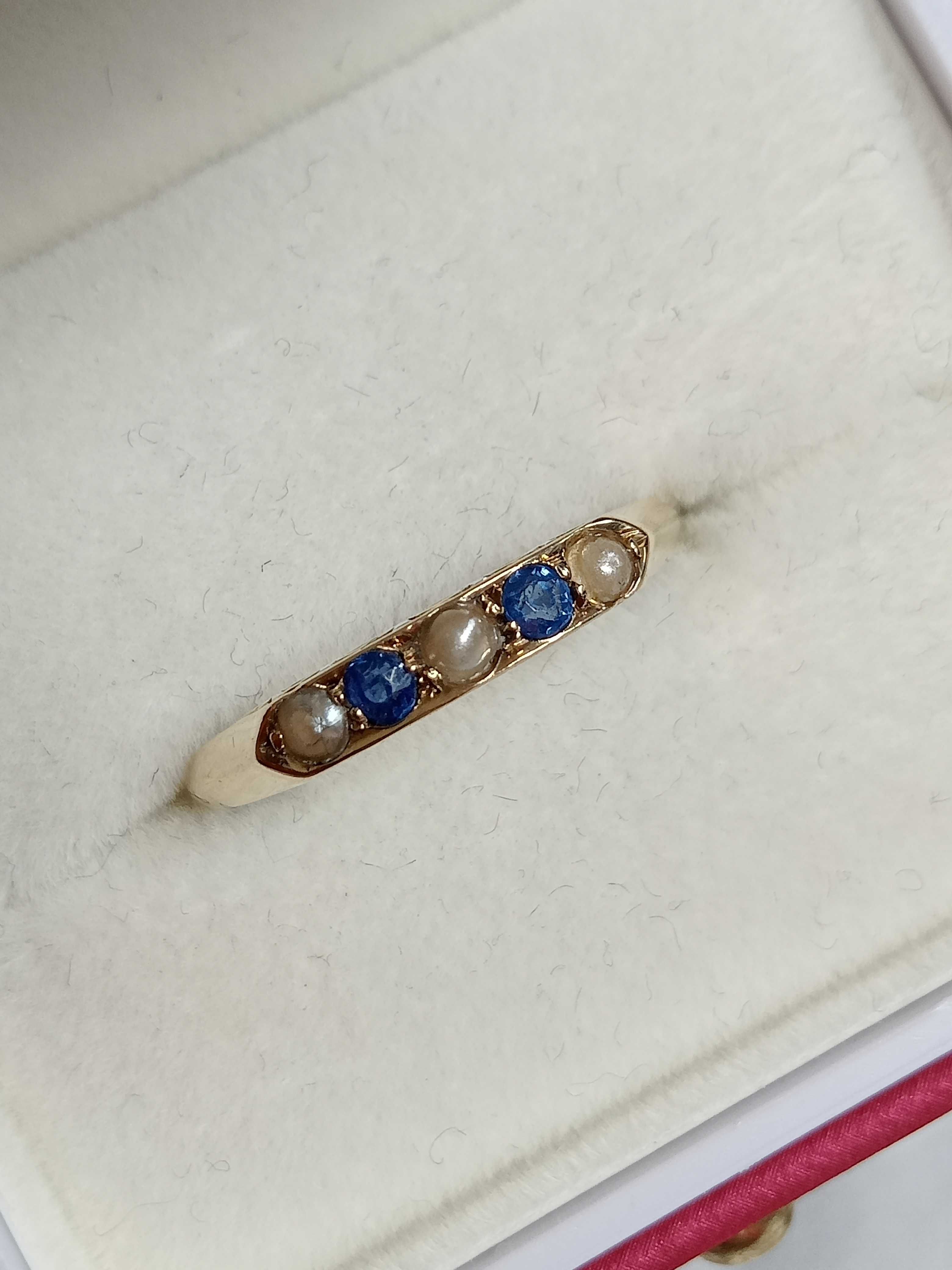 Złoty pierścionek z naturalnymi szafirami i perełkami złoto 585/14K