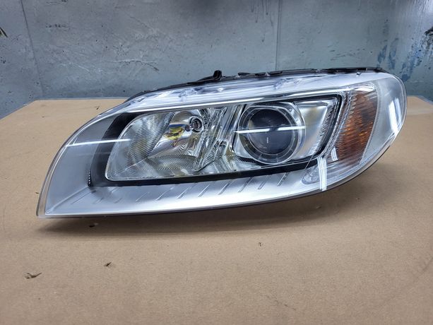 Volvo V70 III 2007 -2016 lampa lewa przednia OEM