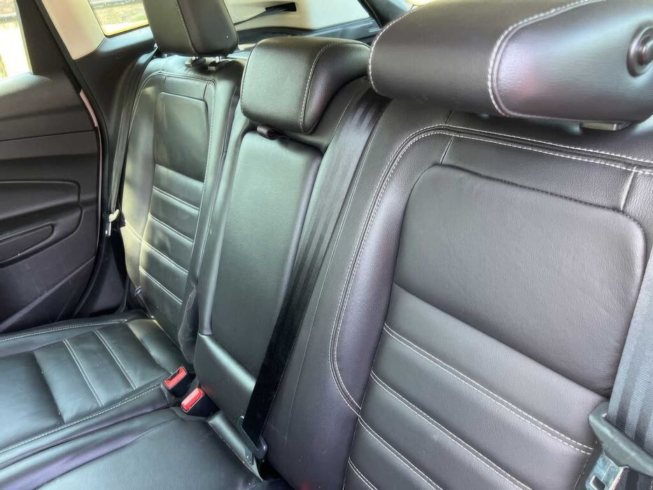 Ford C-Max Hybrid Titanium      2018