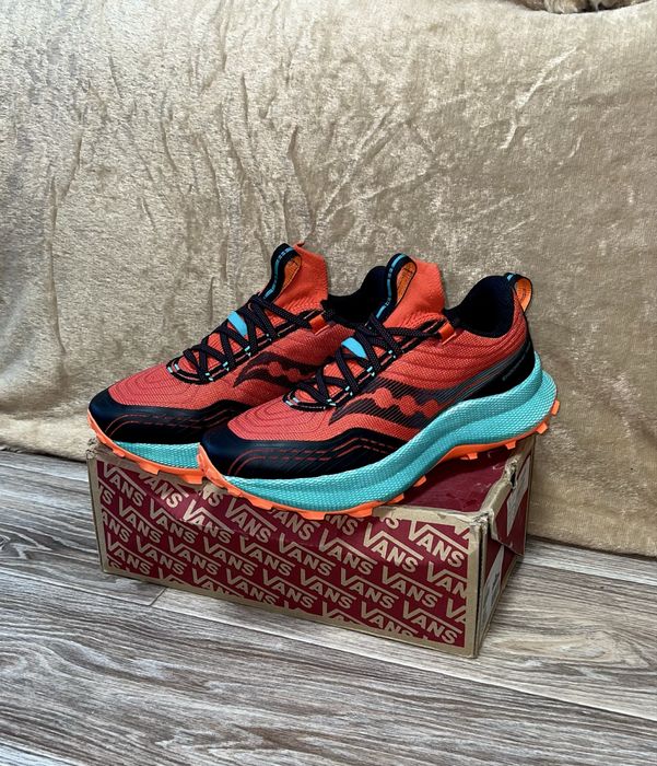Кроссовки Saucony Endorphin Trail. 42. Новые. Трекинговые. jazz jordan