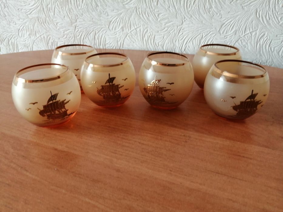 Продам скляний посуд