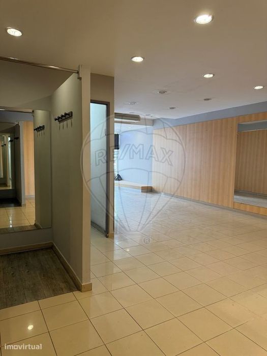 Loja  para arrendamento