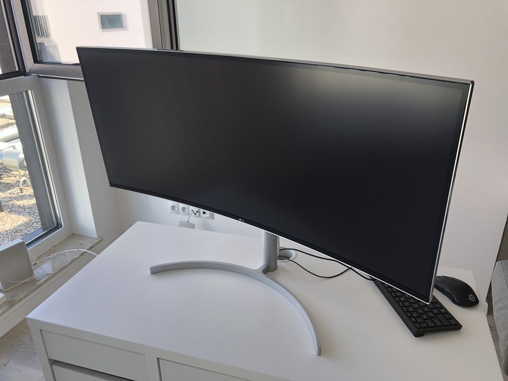 Monitor LG 38WK95C 38” 4K curved
