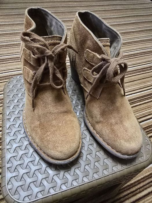Ботільони жіночі коричневі Clarks 38