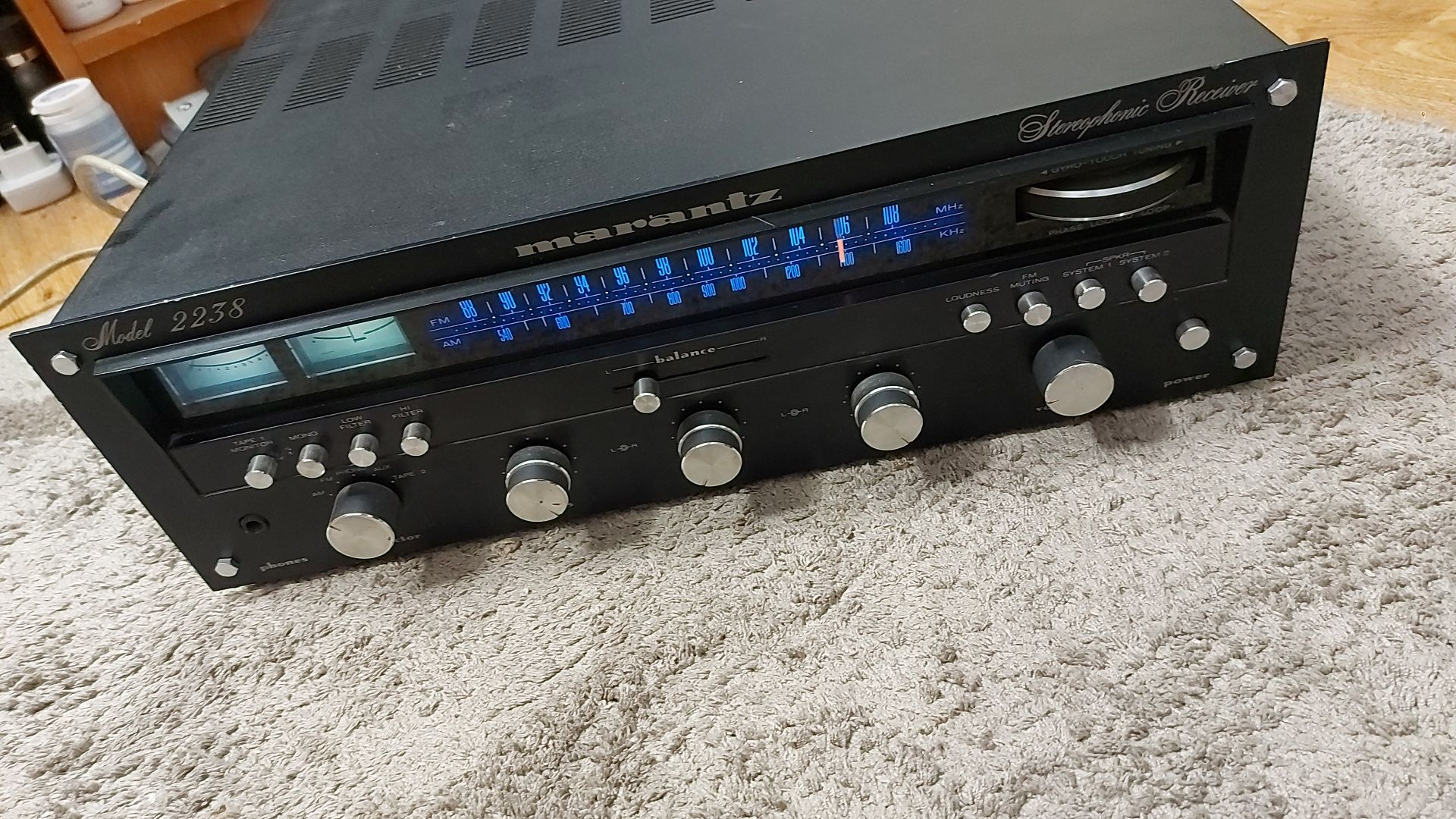 Amplituner marantz  model 2238  stan idealny