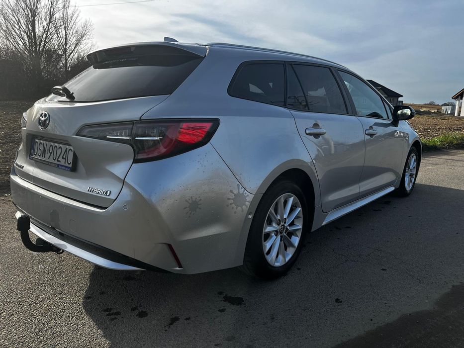 Toyota Corolla 1.8 hybrid z gazem lpg
