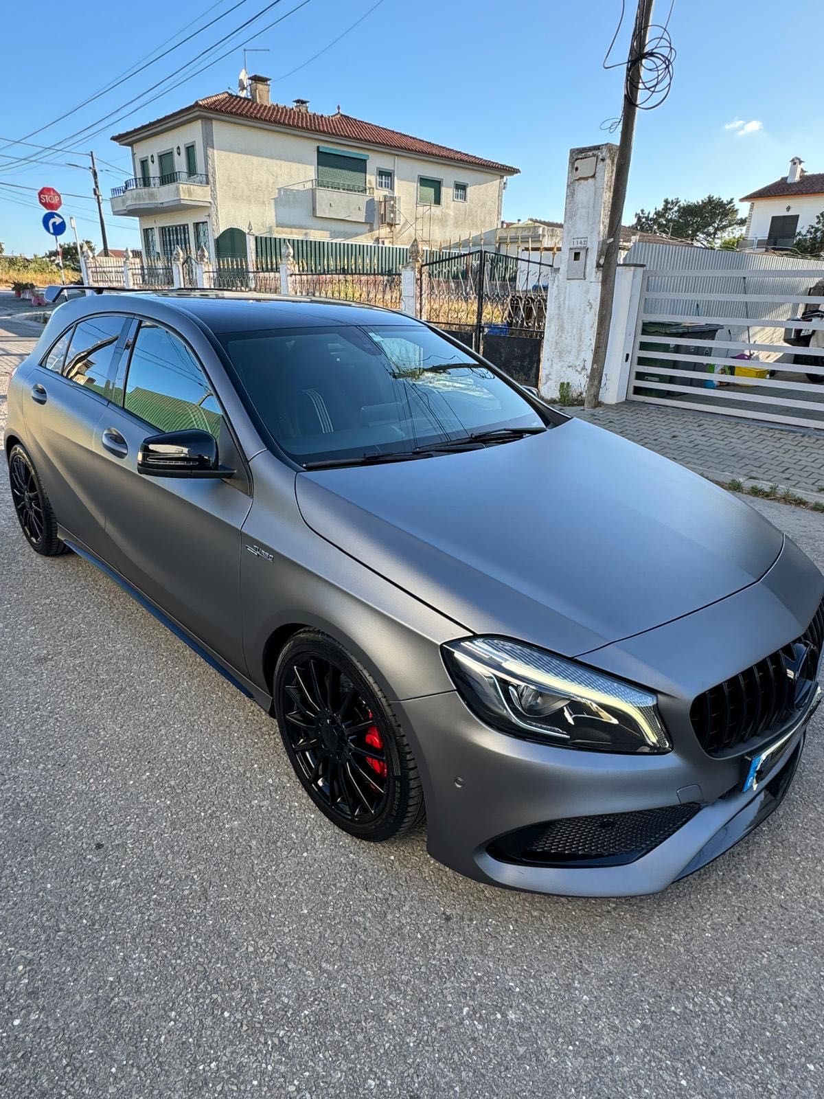 MERCEDES A180 AMG Bom estado