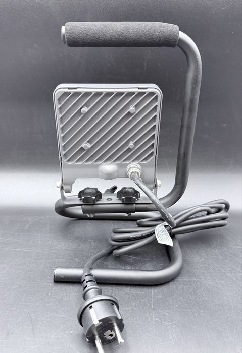 Jak Nowy. Naświetlacz LEDVANCE przenośny 20w 4000K S-STAND IP65