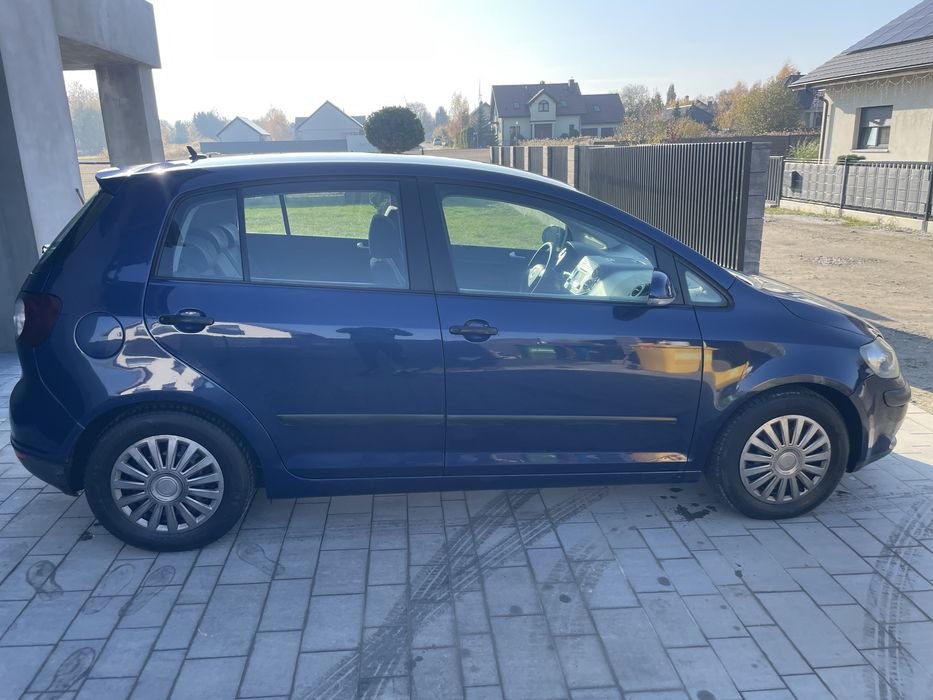 Golf 5 plus  2006 rok  1.9tdi 105km