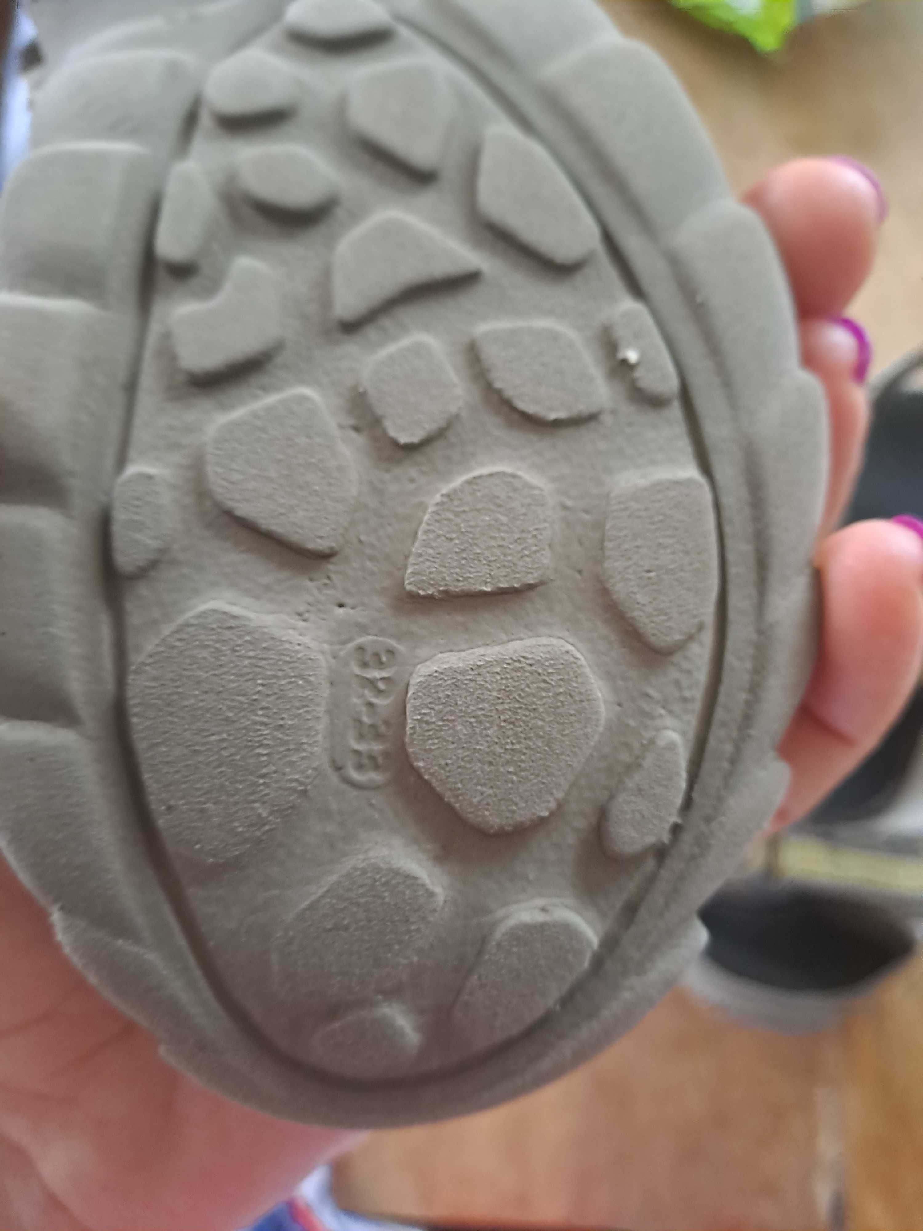 Sandały Quechua rozmiar 32 33