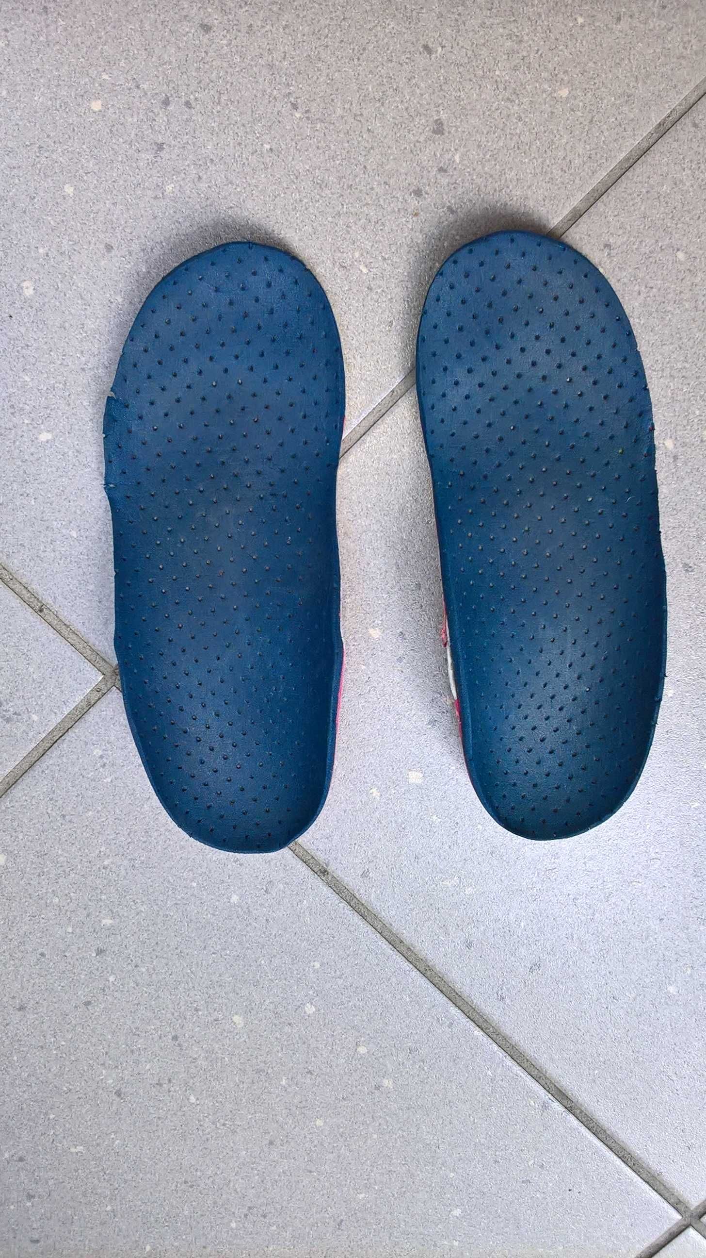 wkładki supinujące na koślawość kolan r.31 dł.wkł.19-19,5cm db