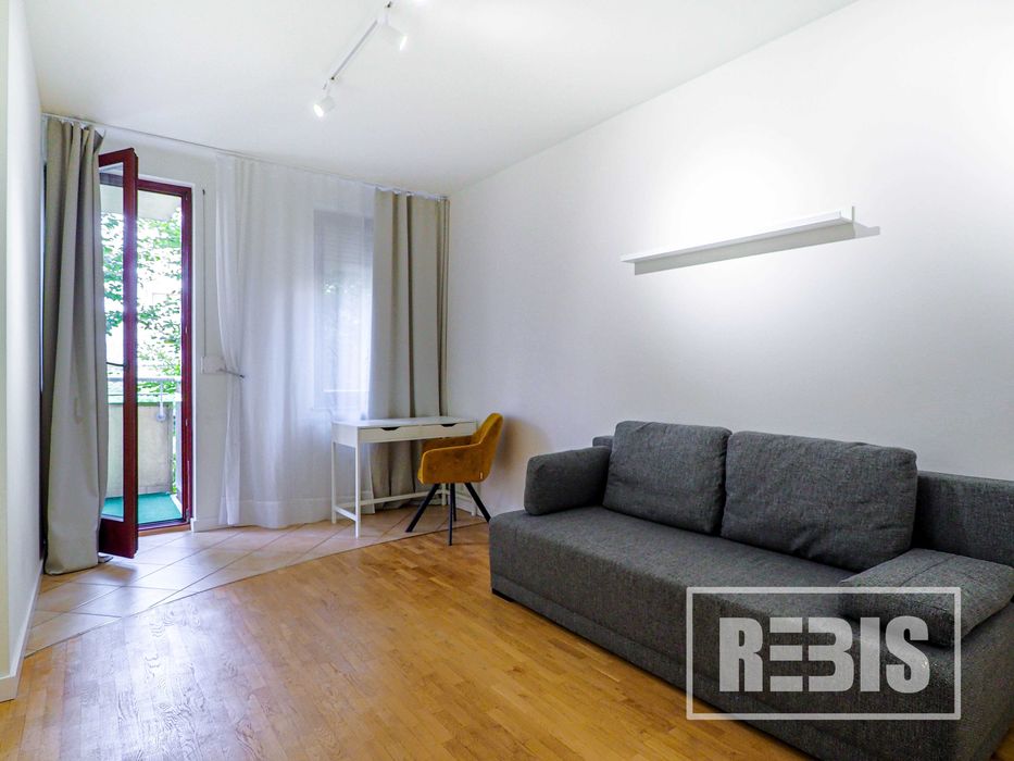 ENG| 2 oddzielne pok. 50m2 + balkon, parking | Czerwone Maki