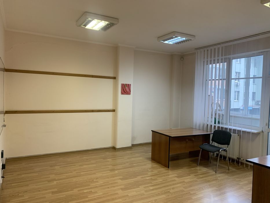 Аренда офиса (141м2) ул. Якира (Деревлянская), Юрия Ильенко