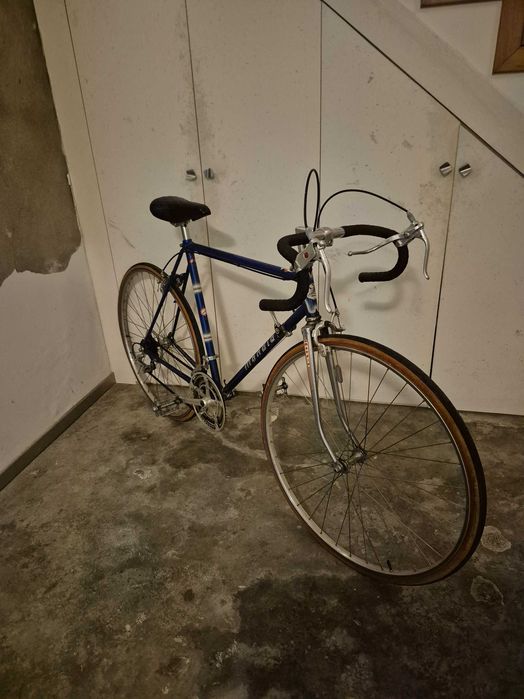 Bicicleta mondia super competição para coleccionadores