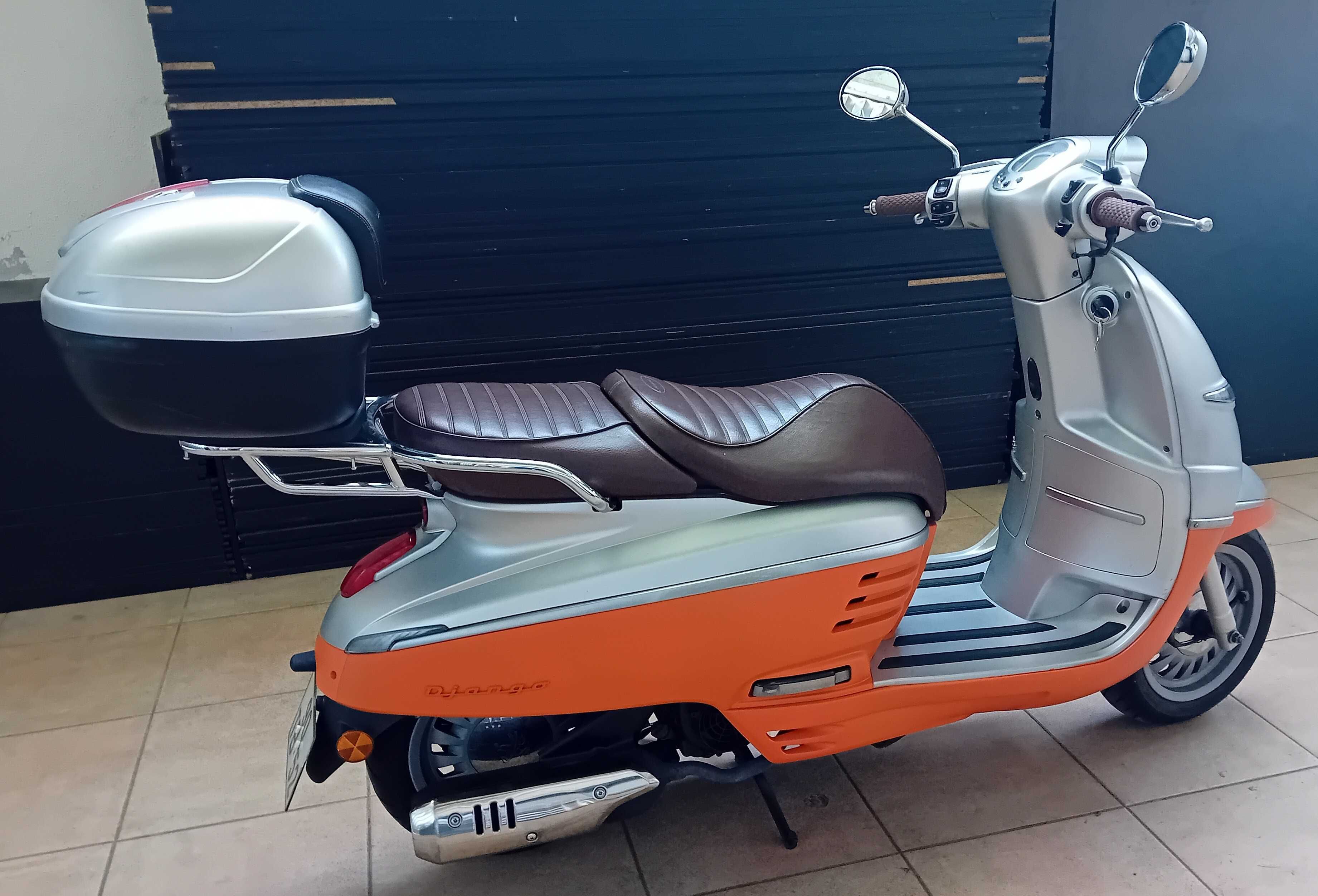 Scooter Peugeot Django 125