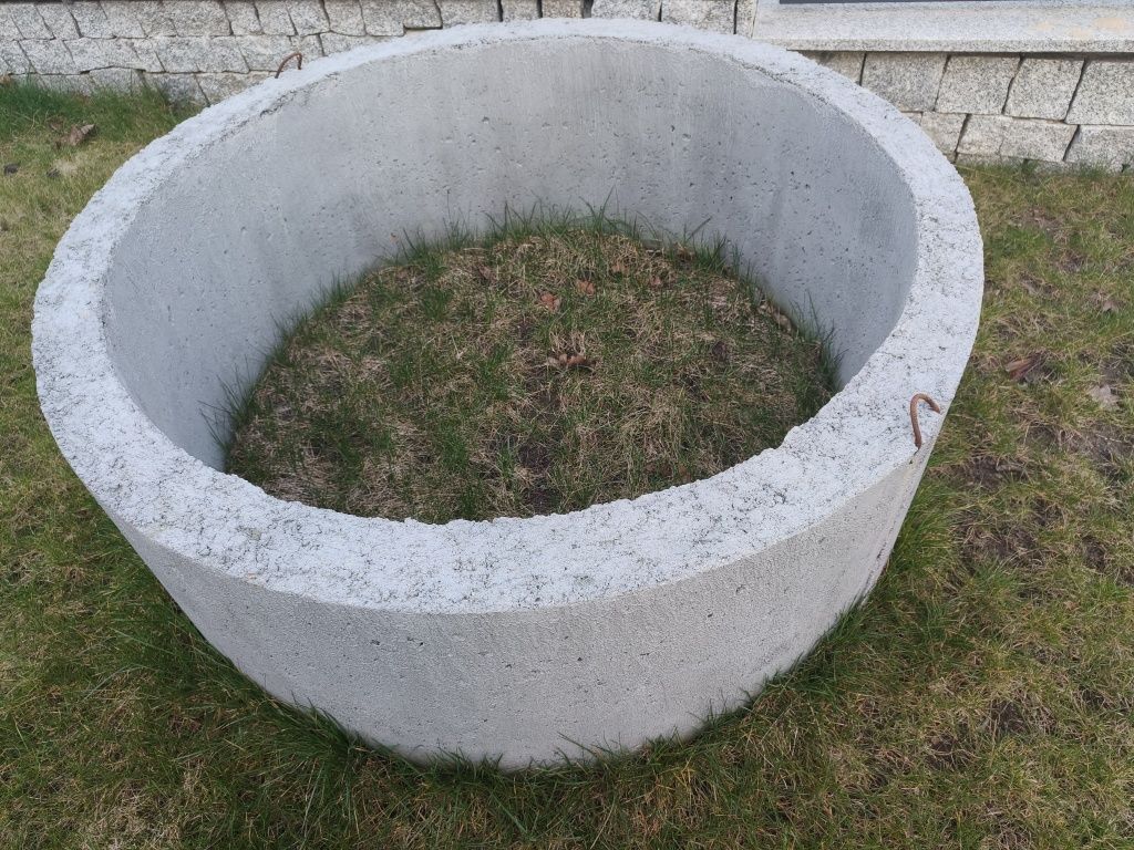Krąg betonowy nowy
