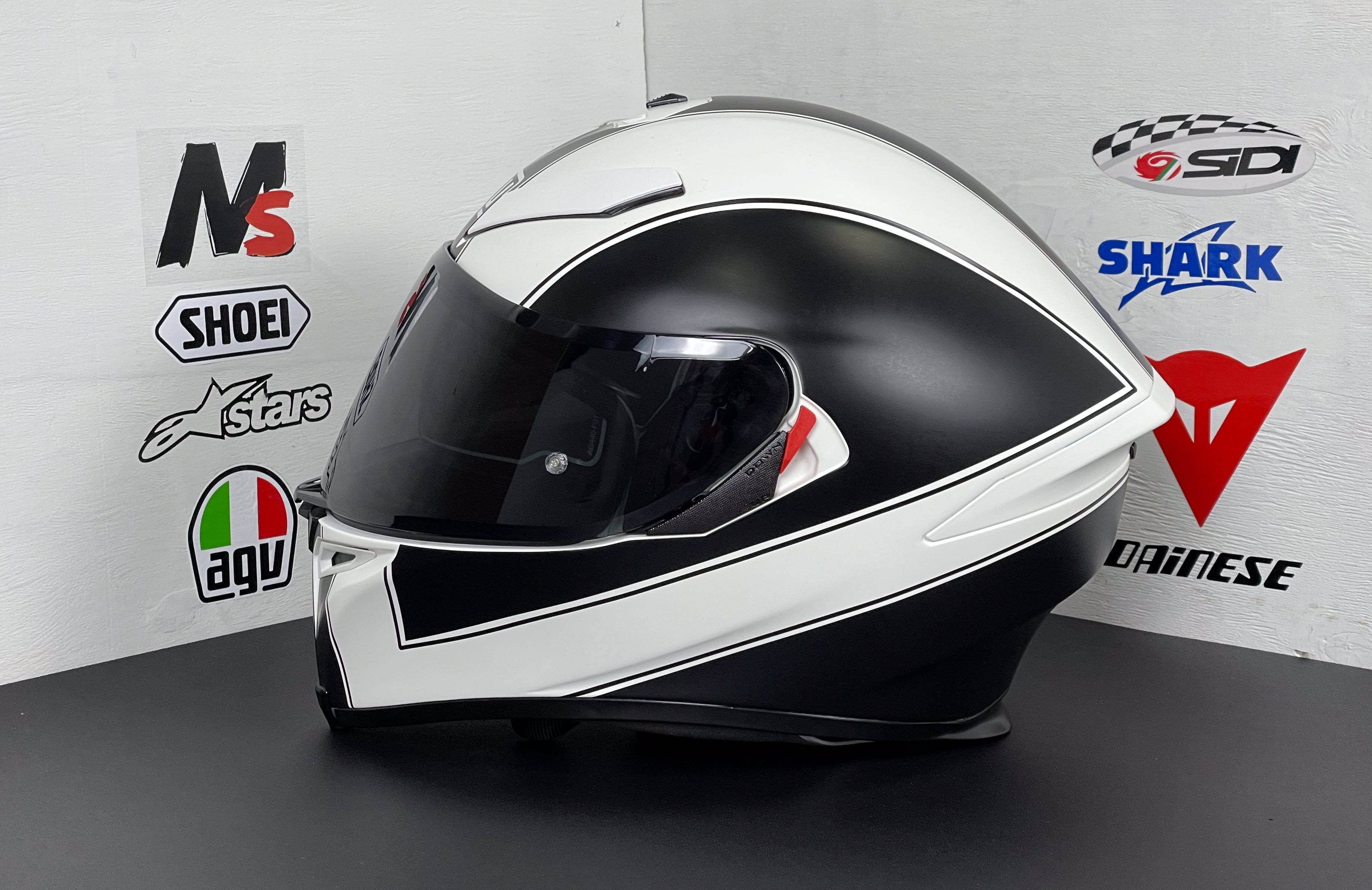 Шолом AGV, X-Lite, Shoei K-5S