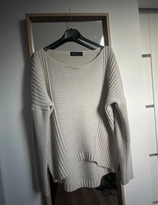 Reserved beżowy asymetryczny sweter damski dłuższy tył L