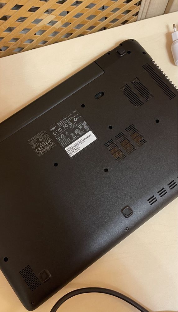 Ноутбук Acer E5-572