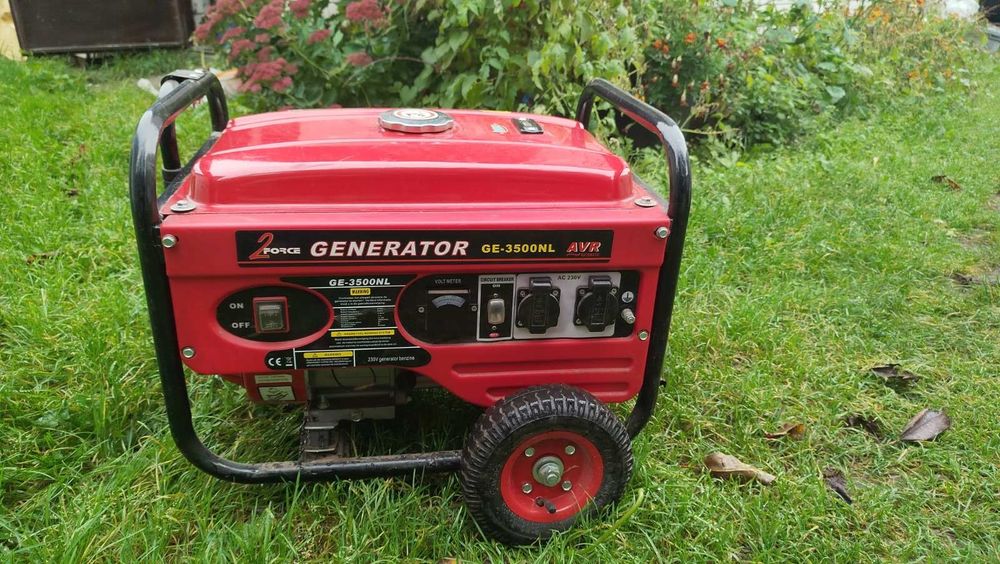 Бензиновий генератор 2.6 квт.