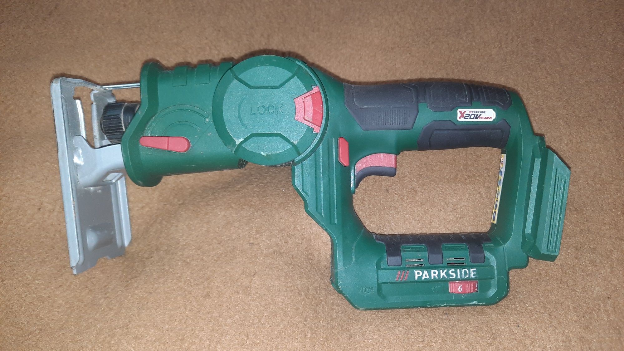 Продам аккумуляторную пилу parkside