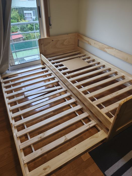 Cama dupla de criança