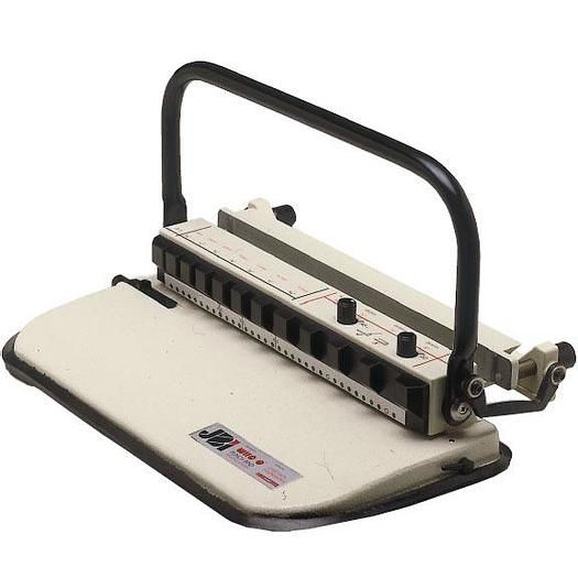 Біндер. Палітурна машина James Burn JBI PB34.