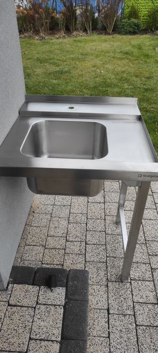 Zlew  gastronomiczny ze stali nierdzewnej.