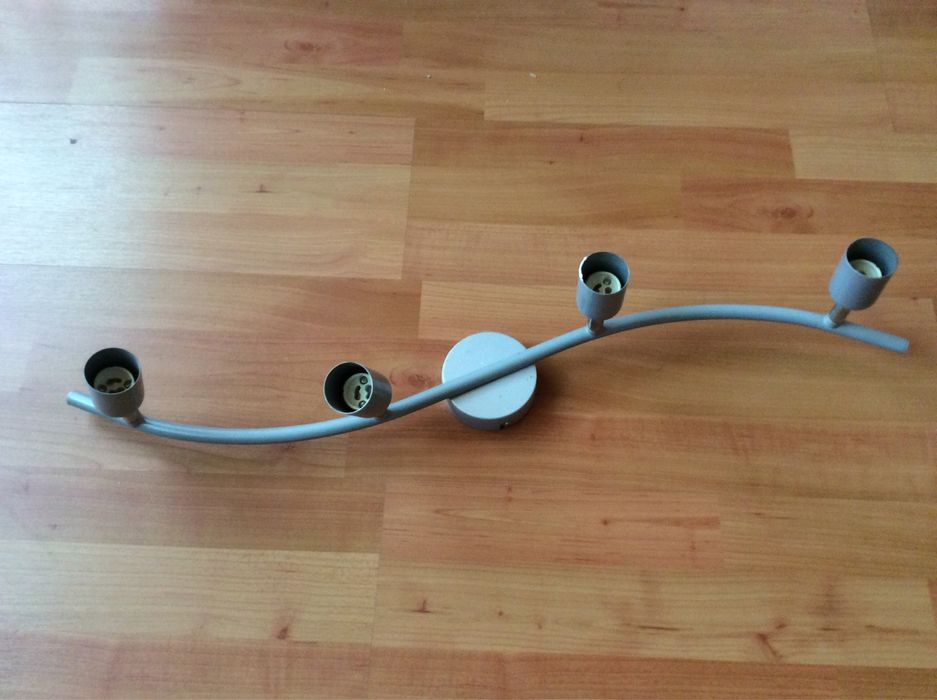 Vendo candeeiro em muito bom estado