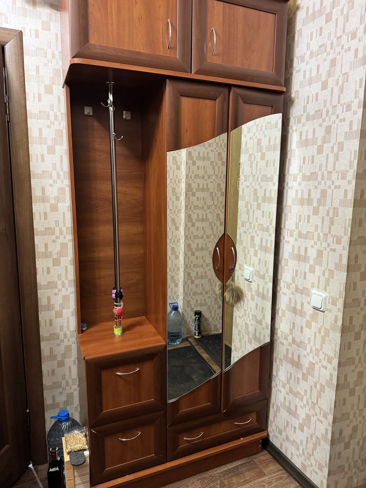 Продам прихожую в отличном состоянии