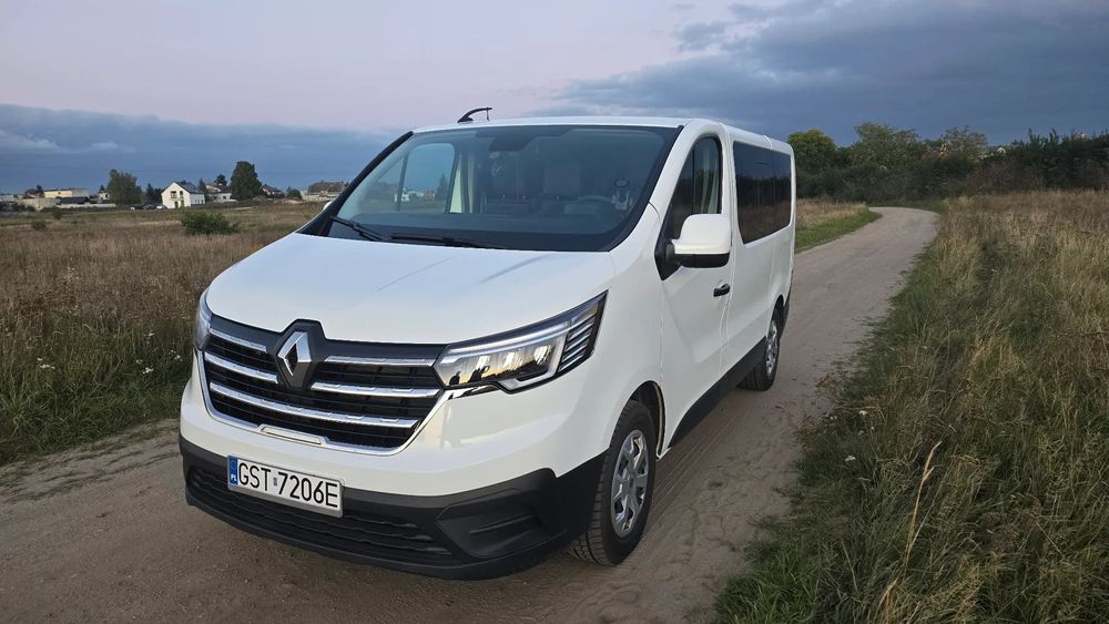 Renault Trafic Renault Trafic 2,0 DCI ,bardzo ładny,  9 osobowy