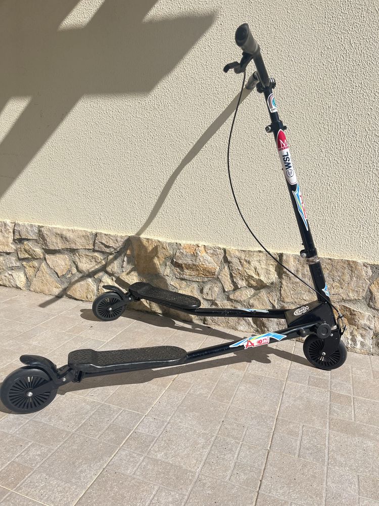 Trotinete Scooter Giratória para Criança AODI