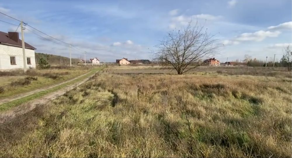 Продам земельну ділянку . Кустин . 12,6 соток під будівництво