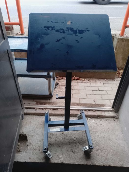 Stojak na materiał