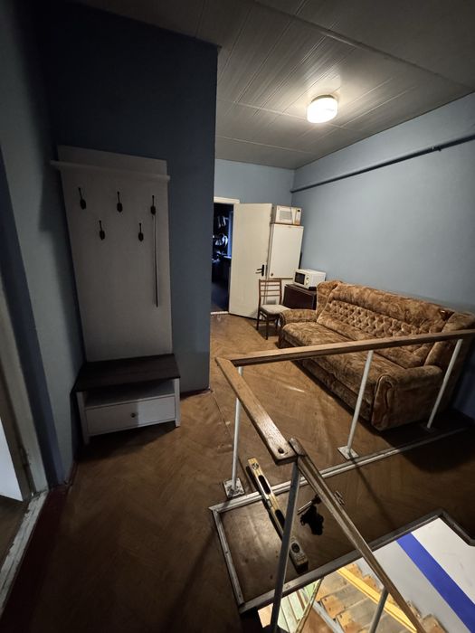 Сдам недорого комнату в капитальном трехуровневом гараже с удобствами